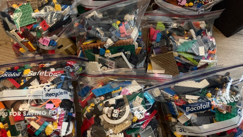 Lego poki blandað