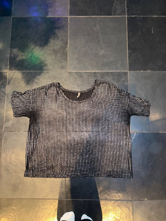 Fínn bolur (litið gat við mitti)