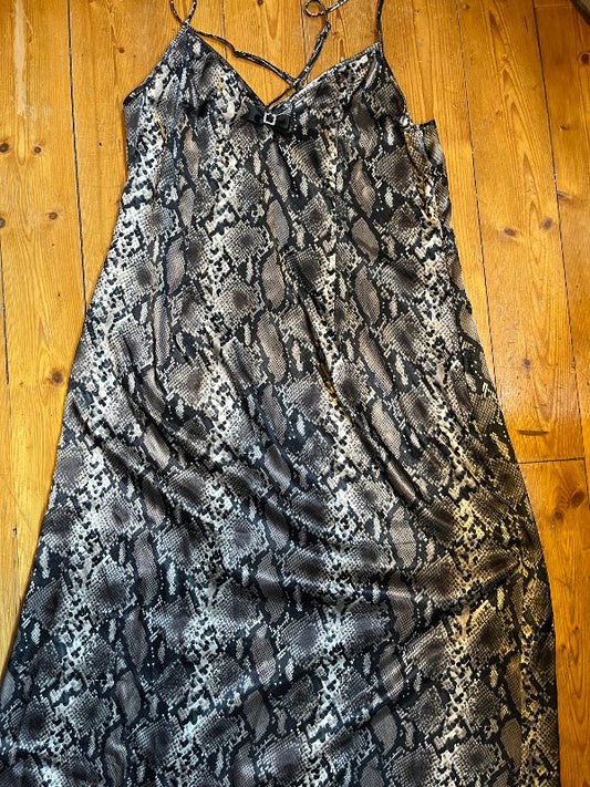 Síður náttkjóll mynstraður