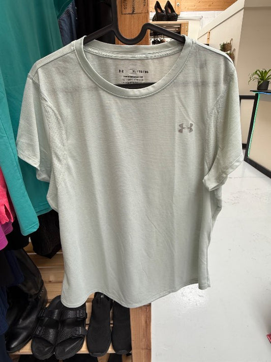 Under Armour bokur