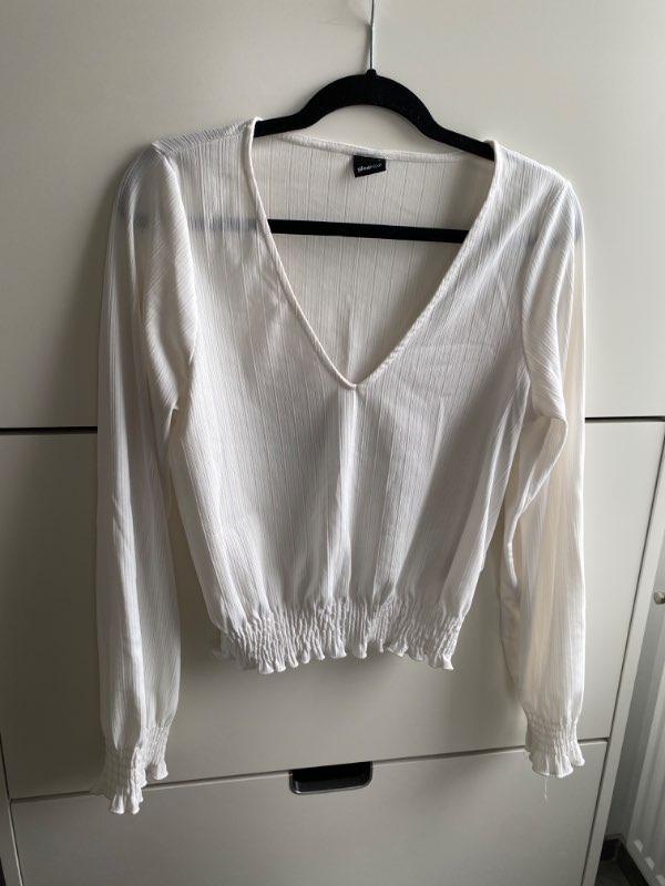 Hvít skyrta gina tricot