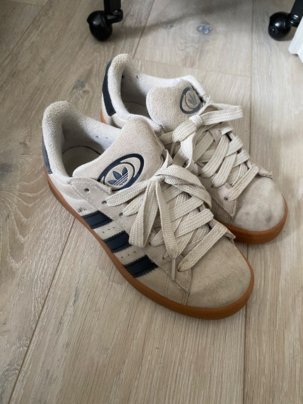 Adidas skór