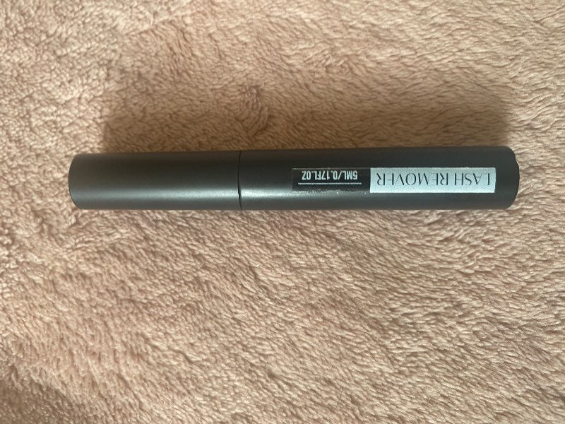 Lash remover clusters eyelashes