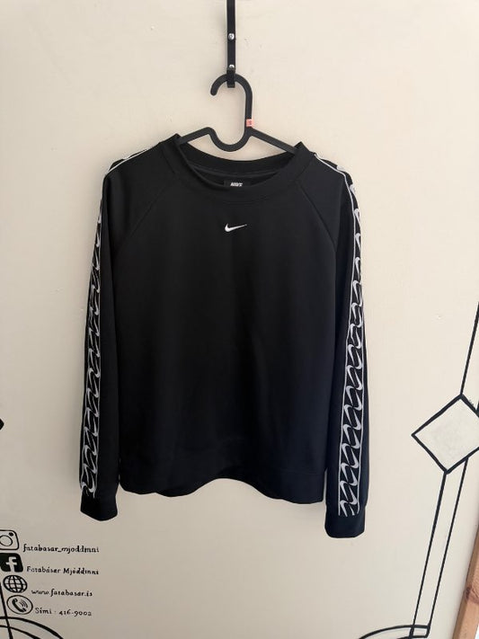 Nike crew peysa svört