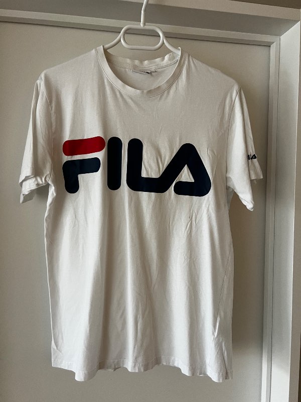 Fila hvítur bolur