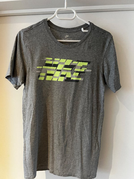 Nike grár bolur