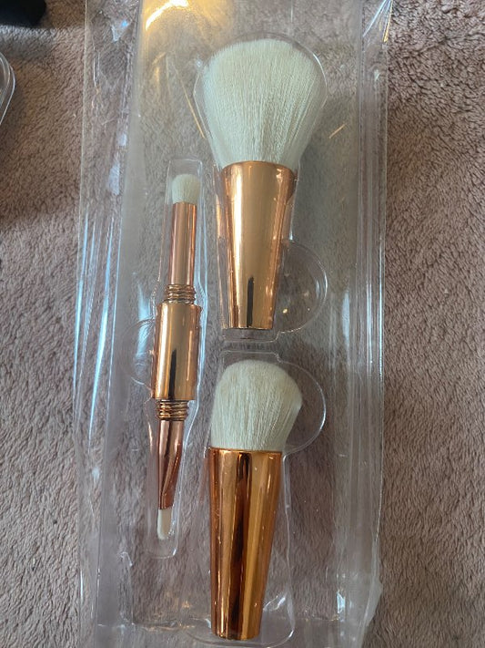 Nýjir makeup burstar saman