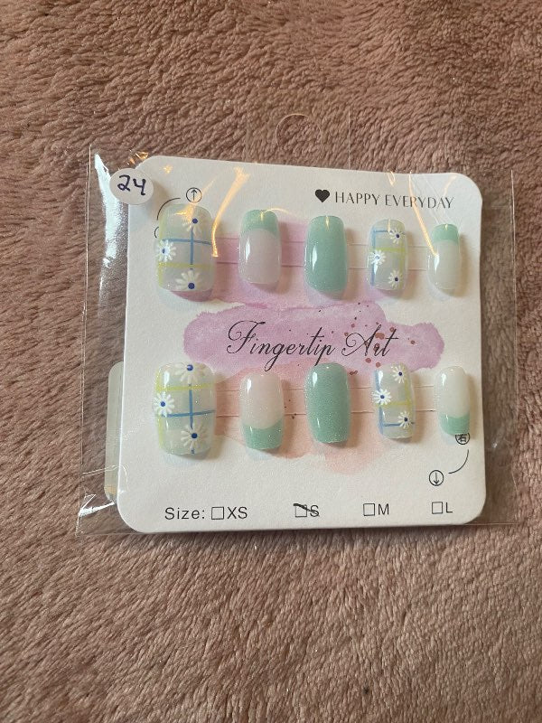 Small Handmade press on nails