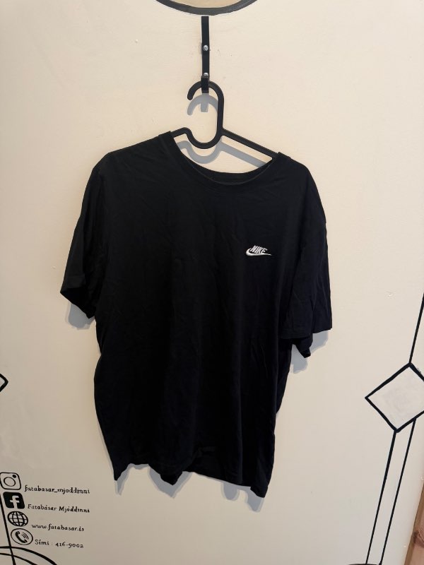 KK Nike Club stuttermabolur svartur