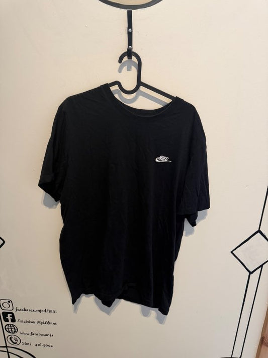 KK Nike Club stuttermabolur svartur