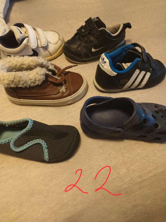 Adidas skór