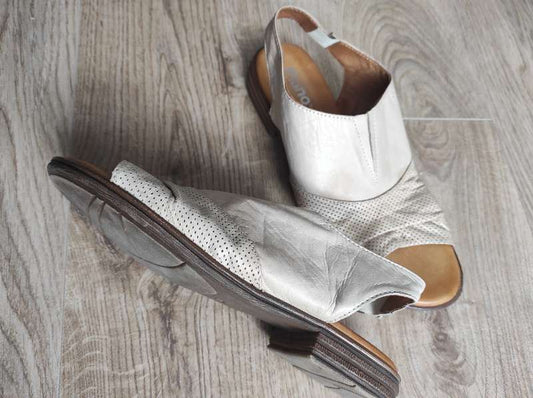 Leður píanó sandalar, 38