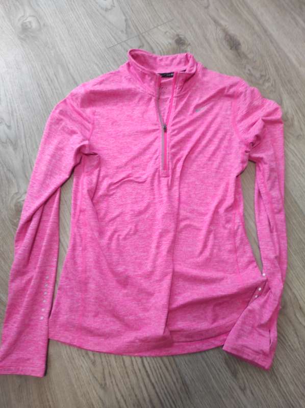 Iprotapeysa Nike L