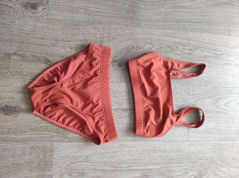 Bikin.Sundföt 36/M nýt Speedo