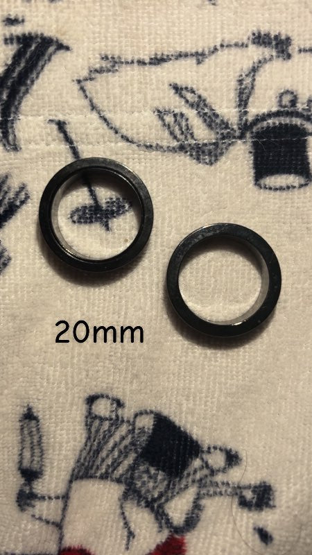 Svartir tunnel 20mm