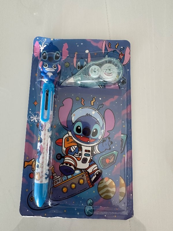 Stitch sett bók+penni+mús