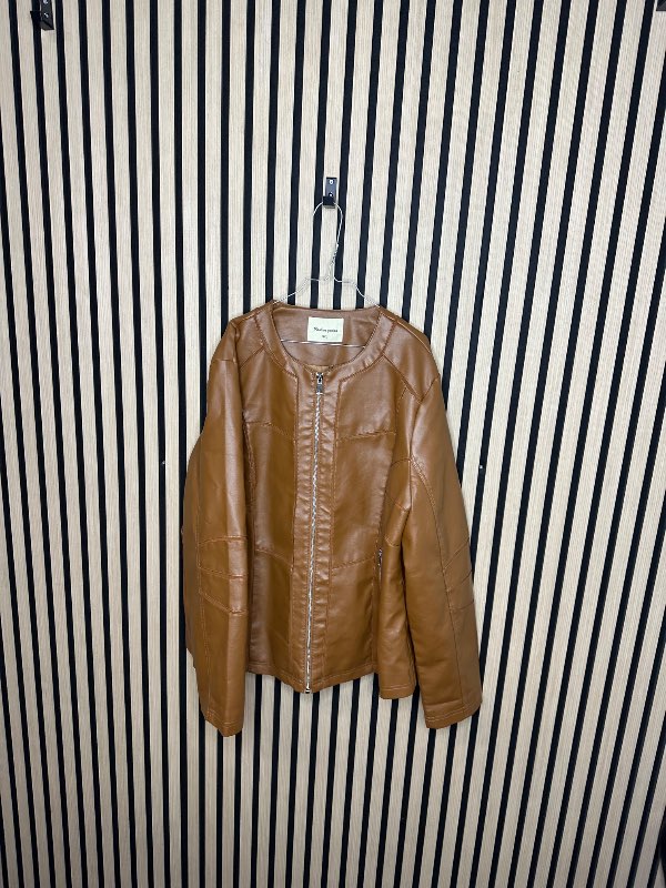 Brúnn pleður jakki 2xl