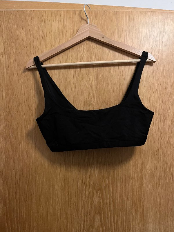svartur bikinítoppur