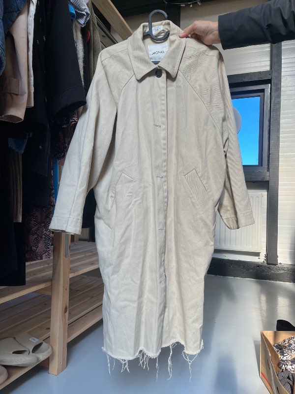 MONKI beige kápa
