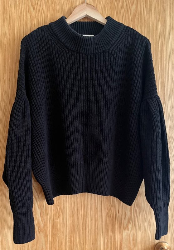 H&M peysa svört