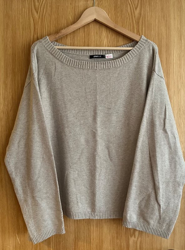 Gina Tricot peysa beige