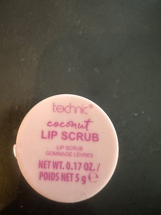 Lip scrub