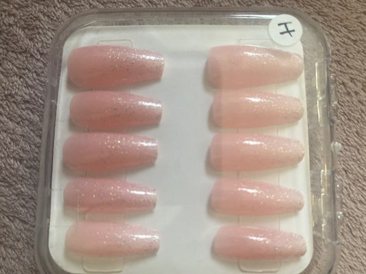 Bleikar/glimmer press on nails