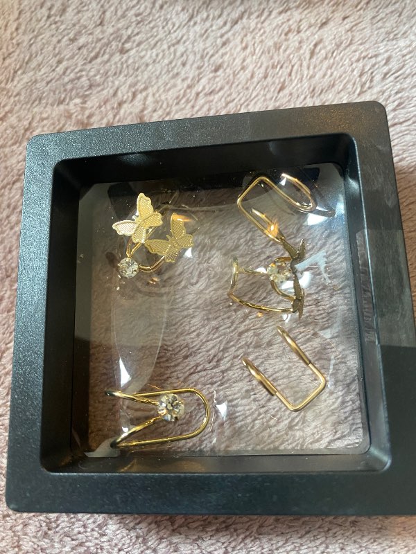 Ear cuffs gyllt