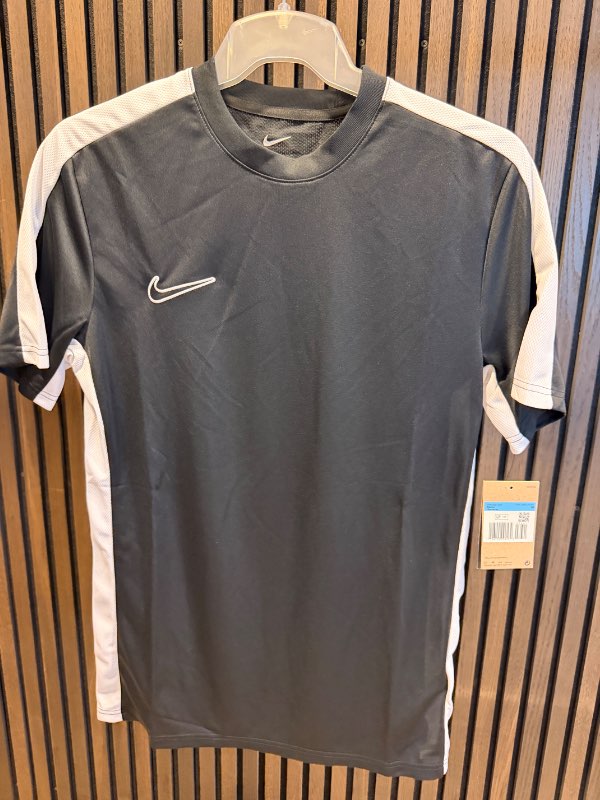NIKE Stuttermabolur svartur og hvítur