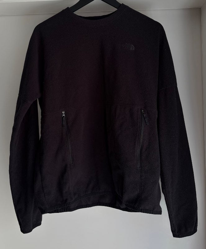 The North Face svört flíspeysa