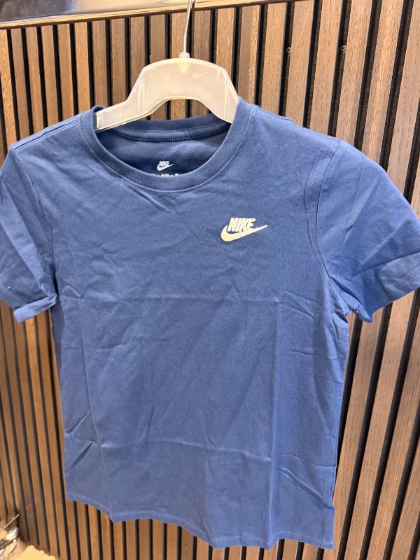 NIKE Club stuttermabolur navy