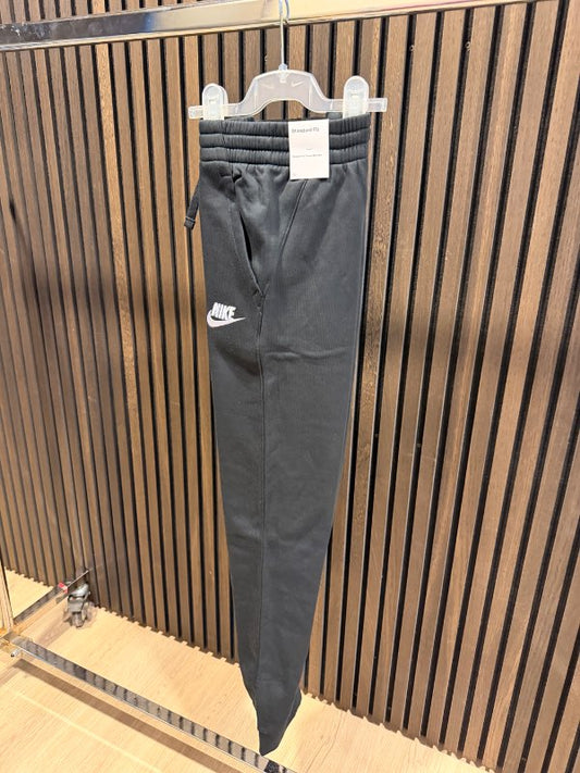 Nike Club buxur svartar