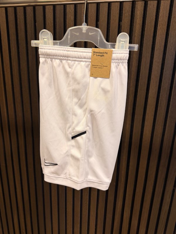 NIKE Academy stuttbuxur hvítar