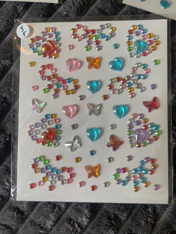 Skraut förðun/neglur/DIY