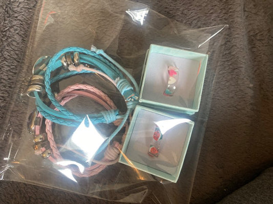 Frozen armbönd 2 stk og hringir 2 stk Nýtt