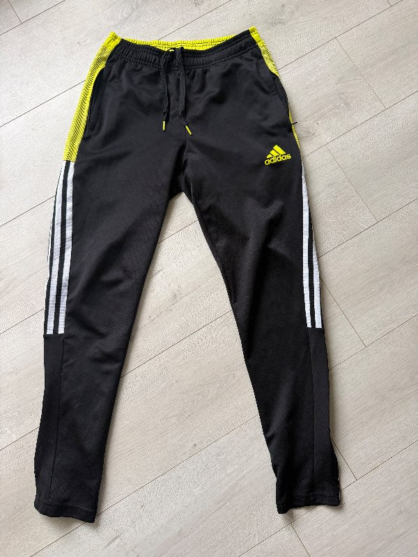 Buxur Adidas