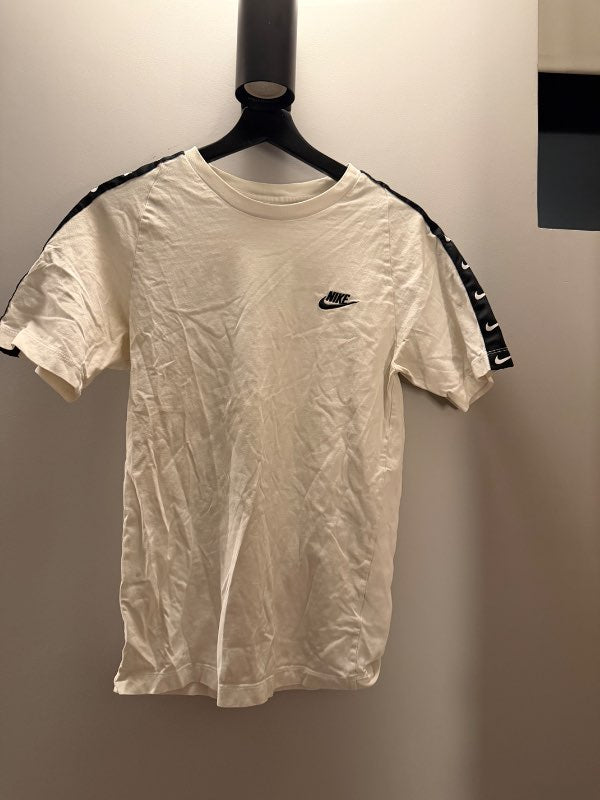 Nike bolur
