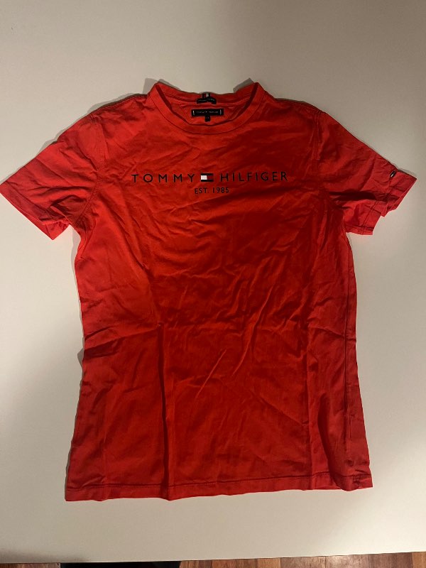 Tommy Hilfiger stuttermabolur - rauður