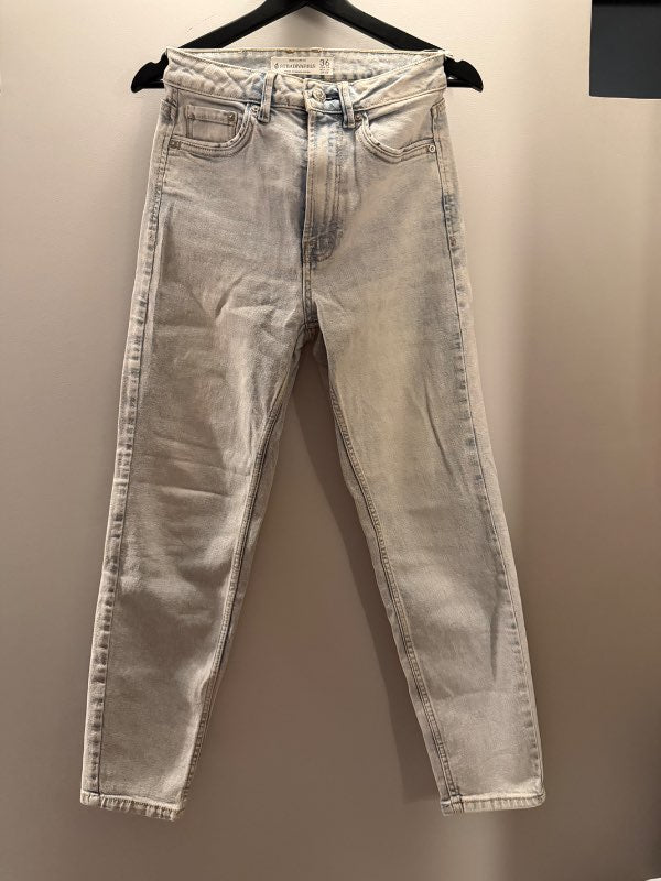 Stradivarius gallabuxur / mom slim fit