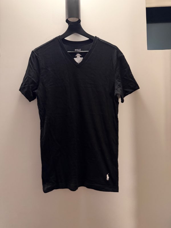 Polo svartur V-neck bolur