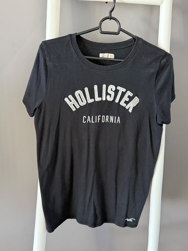 Holister bolur