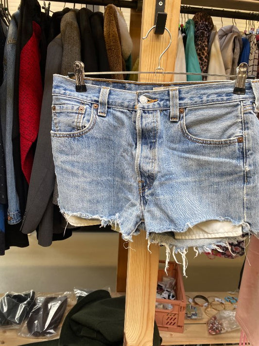 Levis 501 gallastuttbuxur