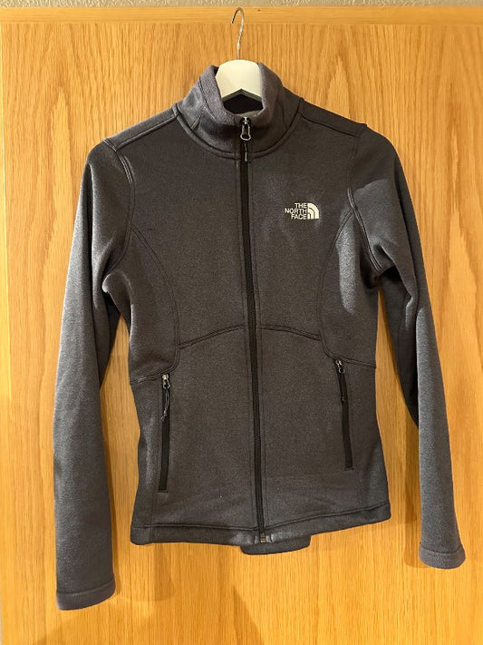 North face peysa grá