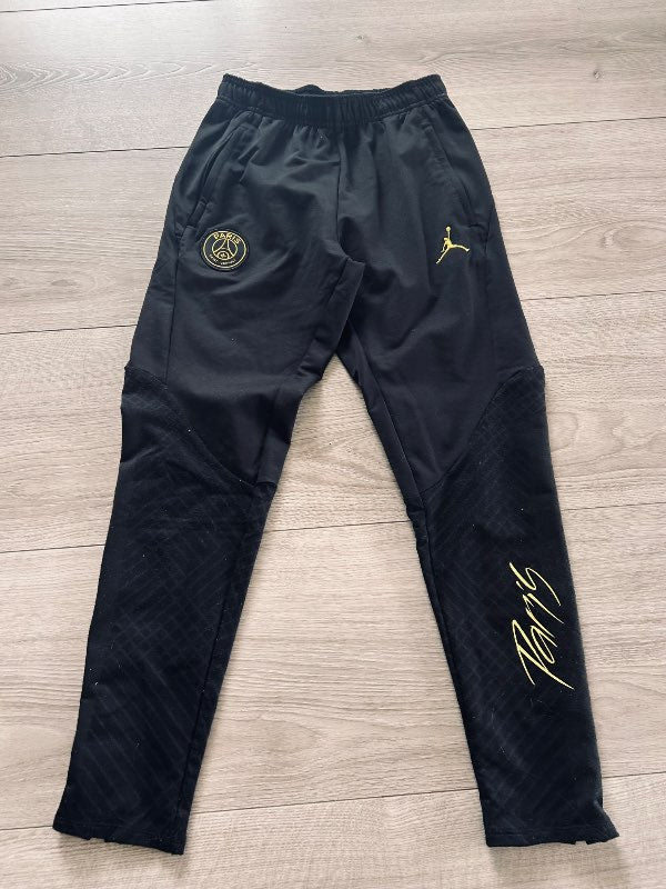 Paris Jordan buxur barna