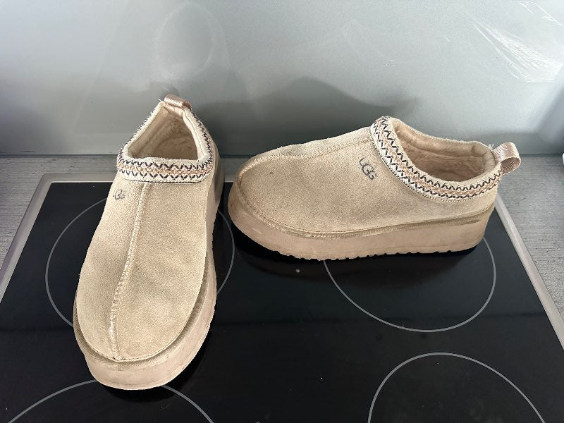 Ugg skór St 42 lítil stærð