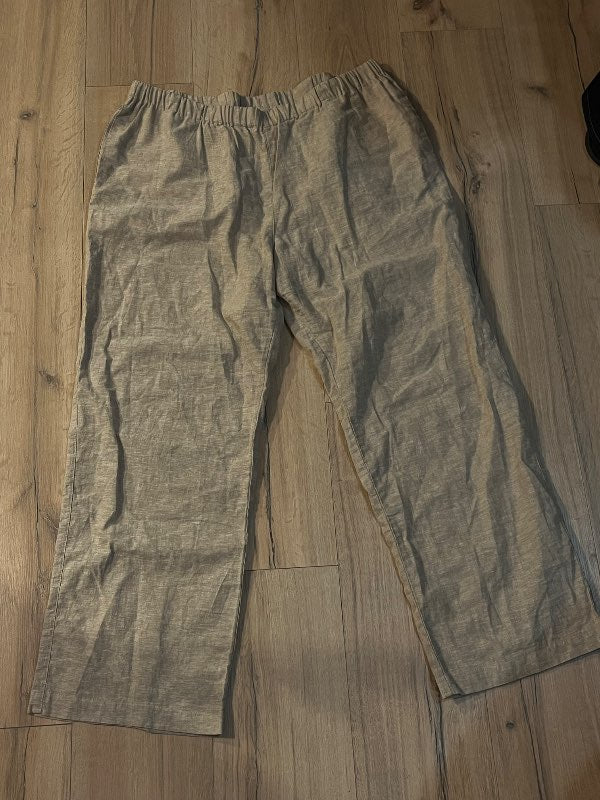Monki khaki strandsbuxur lítið notaðar