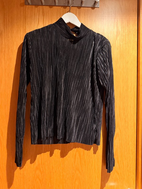 Bolur - svartur gina tricot