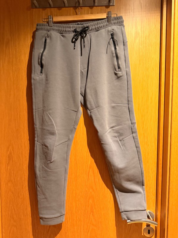 Buxur. Pull and bear