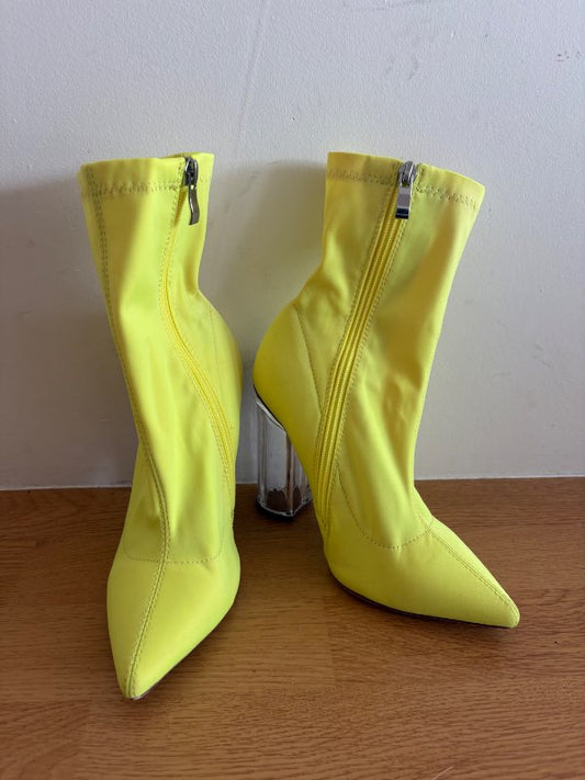 Neon gulir hælar