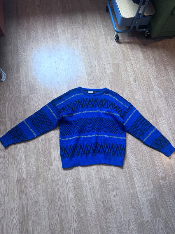 DökkBlá vintage peysa